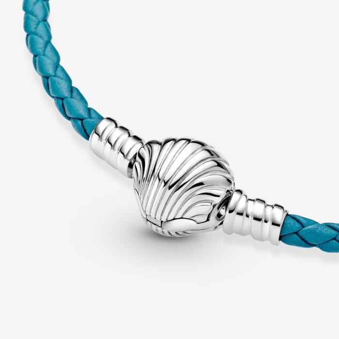 Turquoise leather bracelet with shell clasp