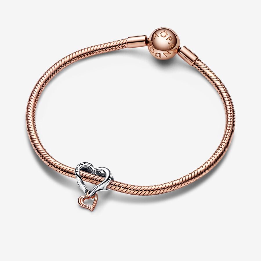 Charm Openwork Infinity Heart "Family is Love"