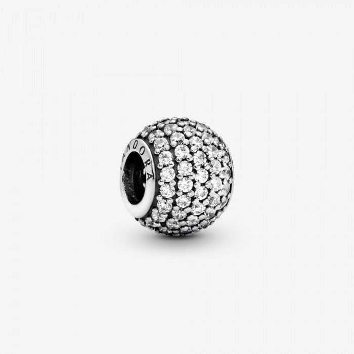 Charm con pavé