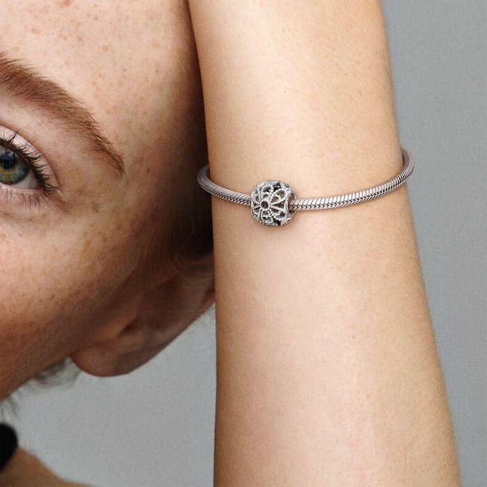 Charm Openwork Fiore