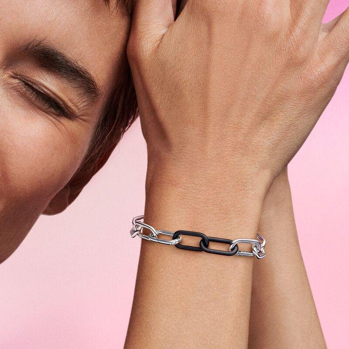Charm double maillon Pandora ME avec pierres lumineuses noires