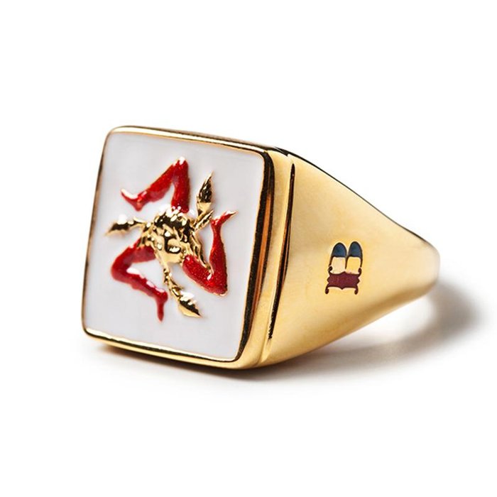 Square Trinacria Ring