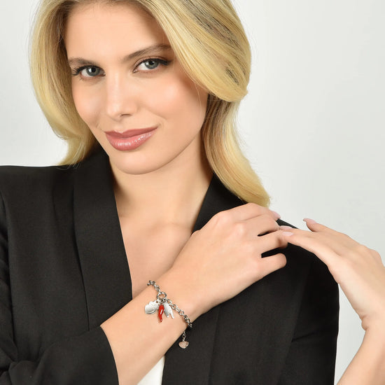 BRACCIALE DONNA IN ACCIAIO CON SIMBOLI PORTAFORTUNA E SMALTO ROSSO