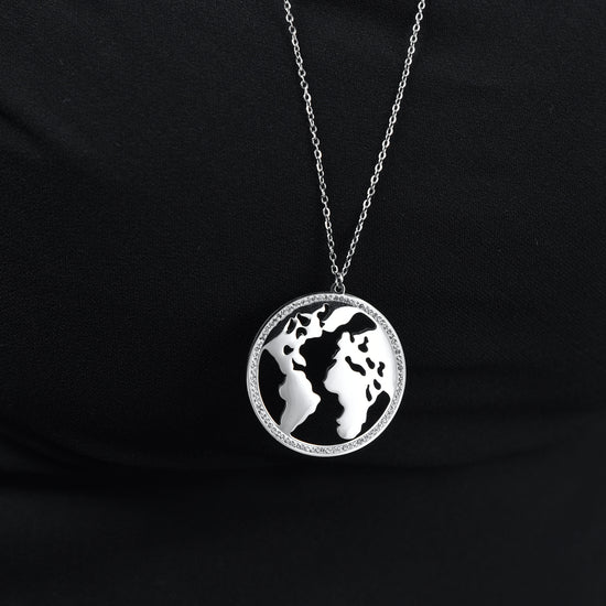 COLLANA DONNA IN ACCIAIO CON MONDO CON CRISTALLI BIANCHI