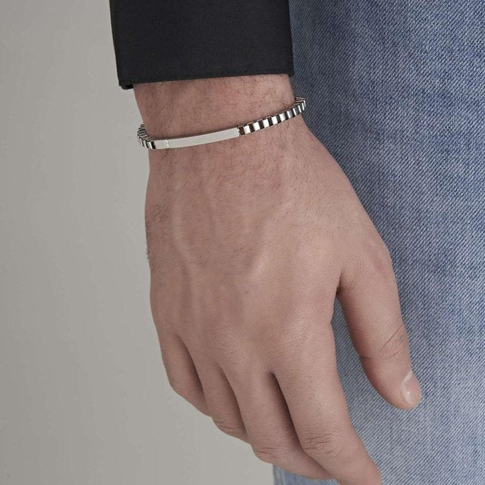 Bracciale in acciaio con cristalli bianchi