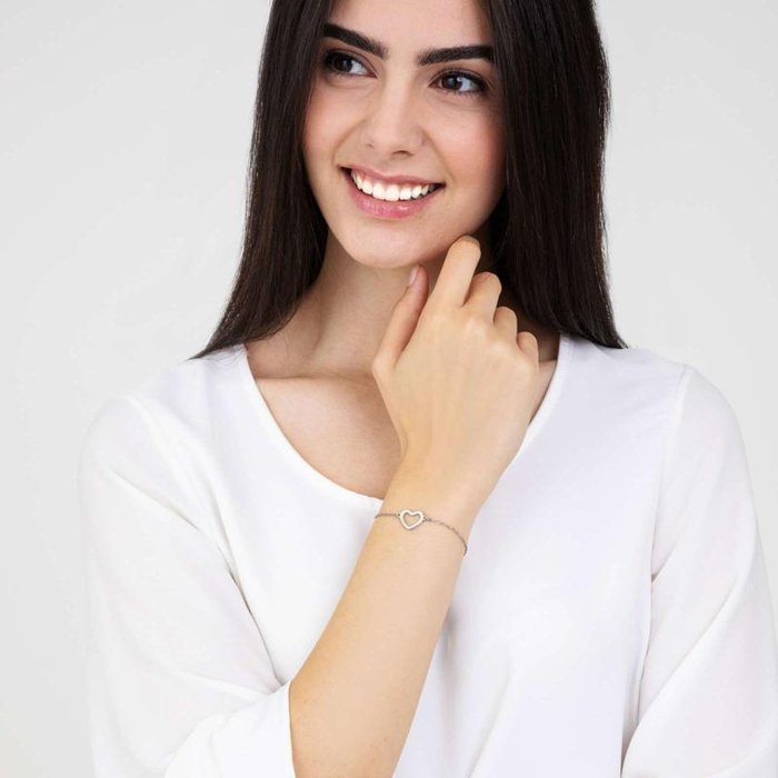 Steel bracelet with heart