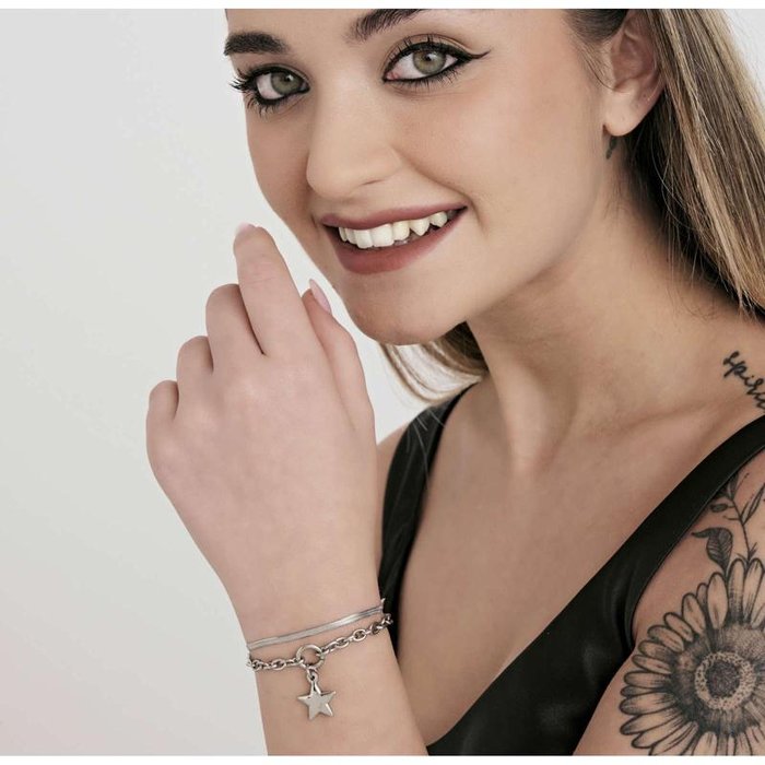 Bracciale in acciaio con stella