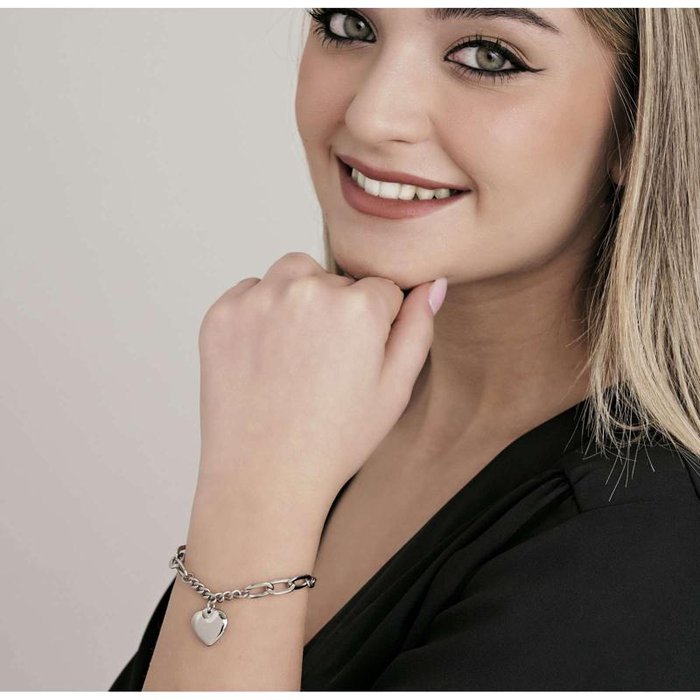 Bracciale in acciaio con cuore