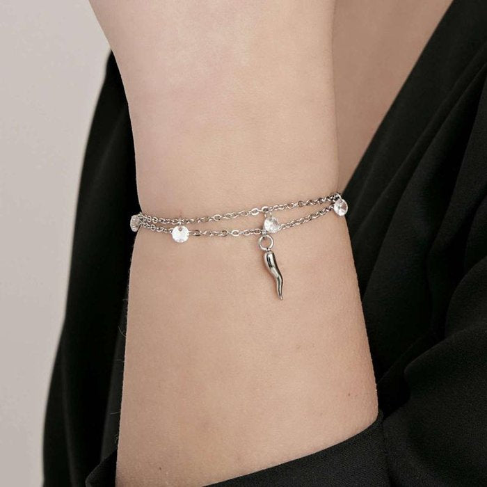Bracciale in acciaio con corno e cristalli