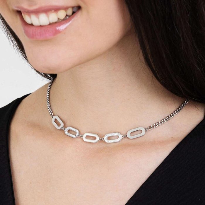 Collana in acciaio con cristalli bianchi