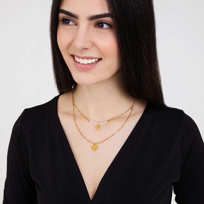 Collana in acciaio ip gold con cuori e perle bianche