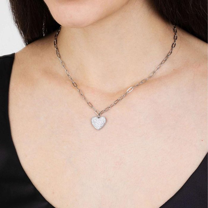 Collana in acciaio con cuore e cristalli bianchi