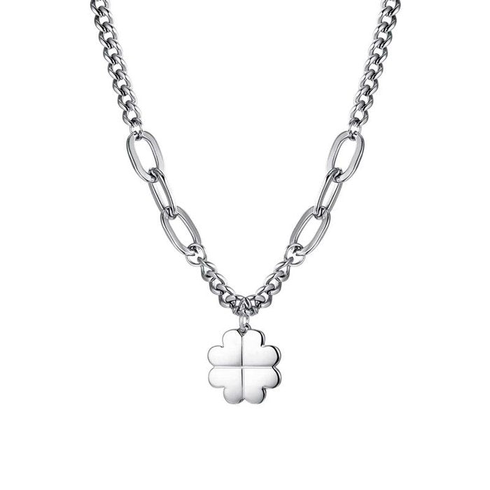 Collana in acciaio con quadrifoglio