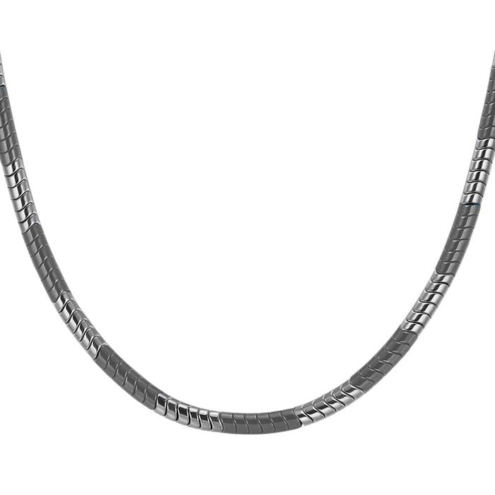 Collana in acciaio