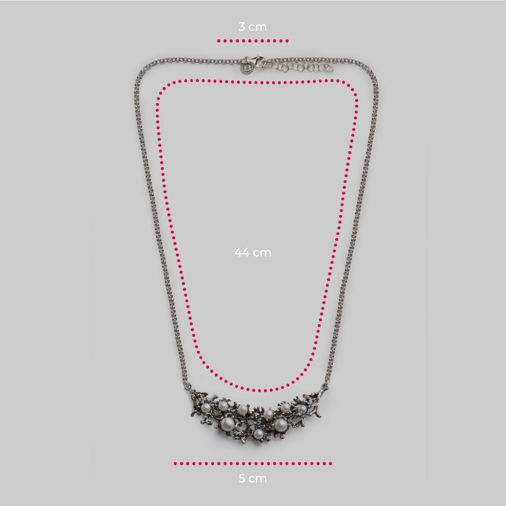 Nude Pearl Branches Necklace