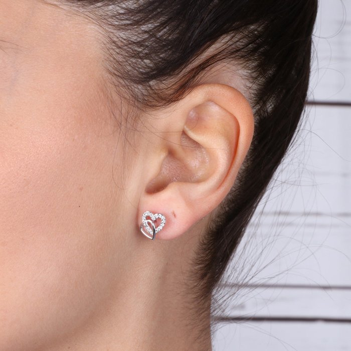 Boucles d'oreilles double cœur entrelacé en argent 925, lisses et serties de zircons blancs