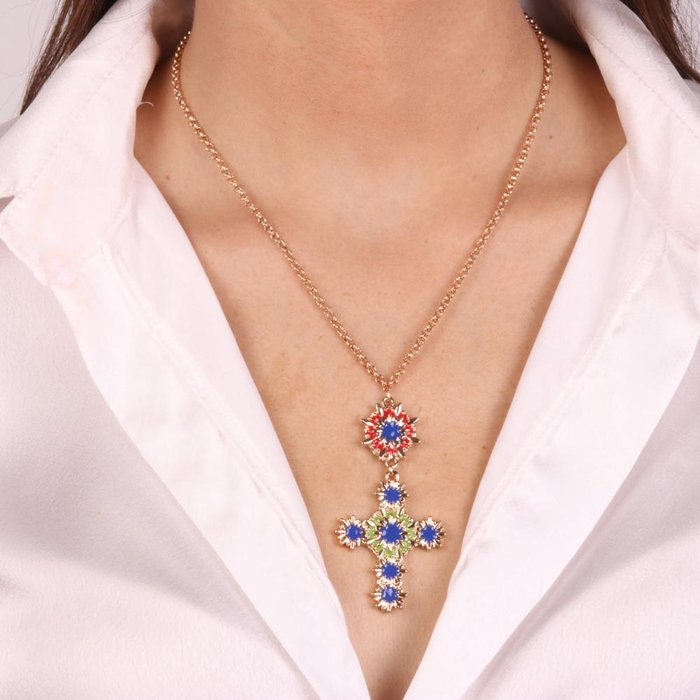 Collana in Metallo con croce pendente