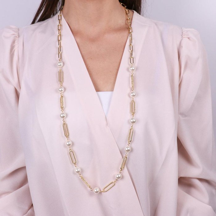 Collier en métal avec chaînes et perles simples