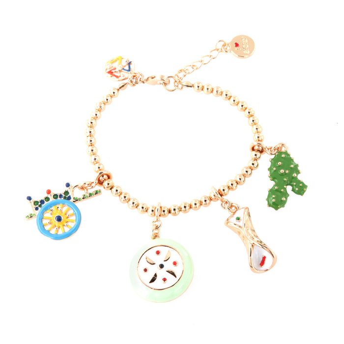 Bracelet en métal avec breloques siciliennes, charrette, figue de Barbarie, cassata et cannolo