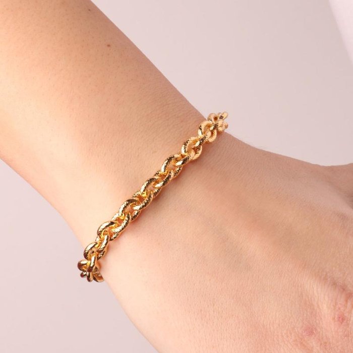 Bracciale in Metallo groumette effetto diamantato con maglia a cerchio e chiusura ad anello