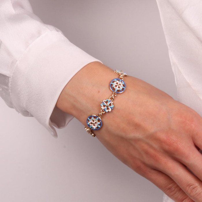 Metal Bracelet with Colored Majolica