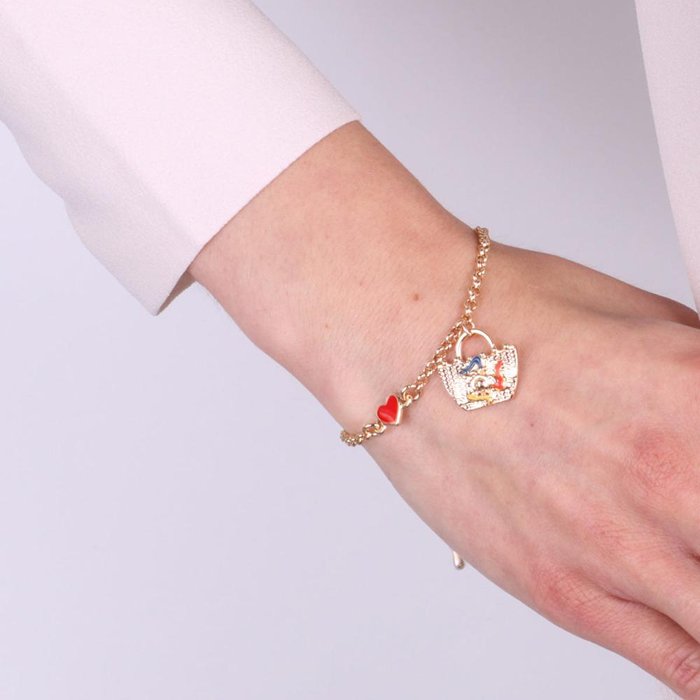 Metal Bracelet with Heart and Pendant Bag