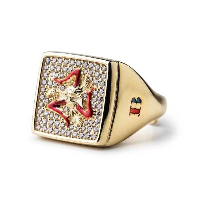 Trinacria Ring Square Lapilli