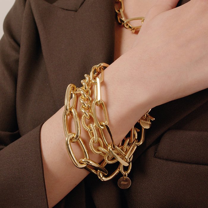 Bracciale in bronzo dorato