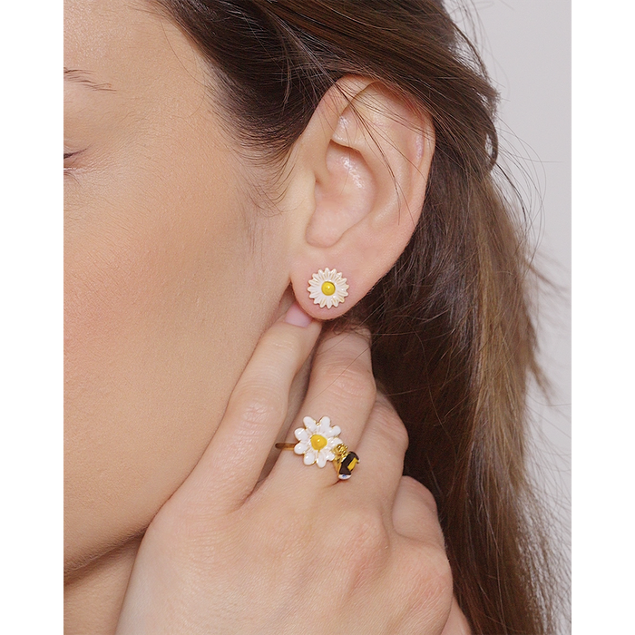 Mini Daisy Earrings